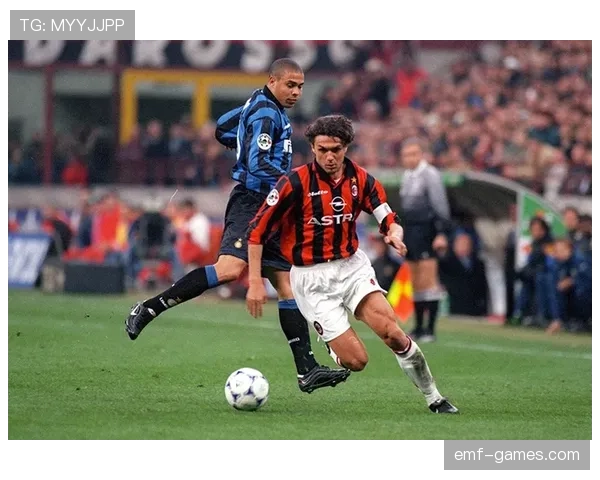 马尔蒂尼式防守站位重塑现代足球防守艺术