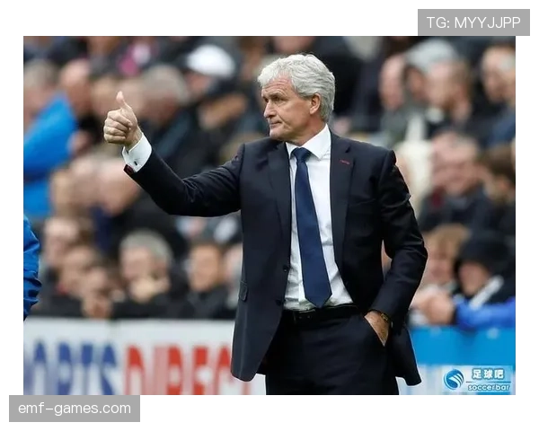 都灵在定位球战术上表现稳健，近期引发广泛关注